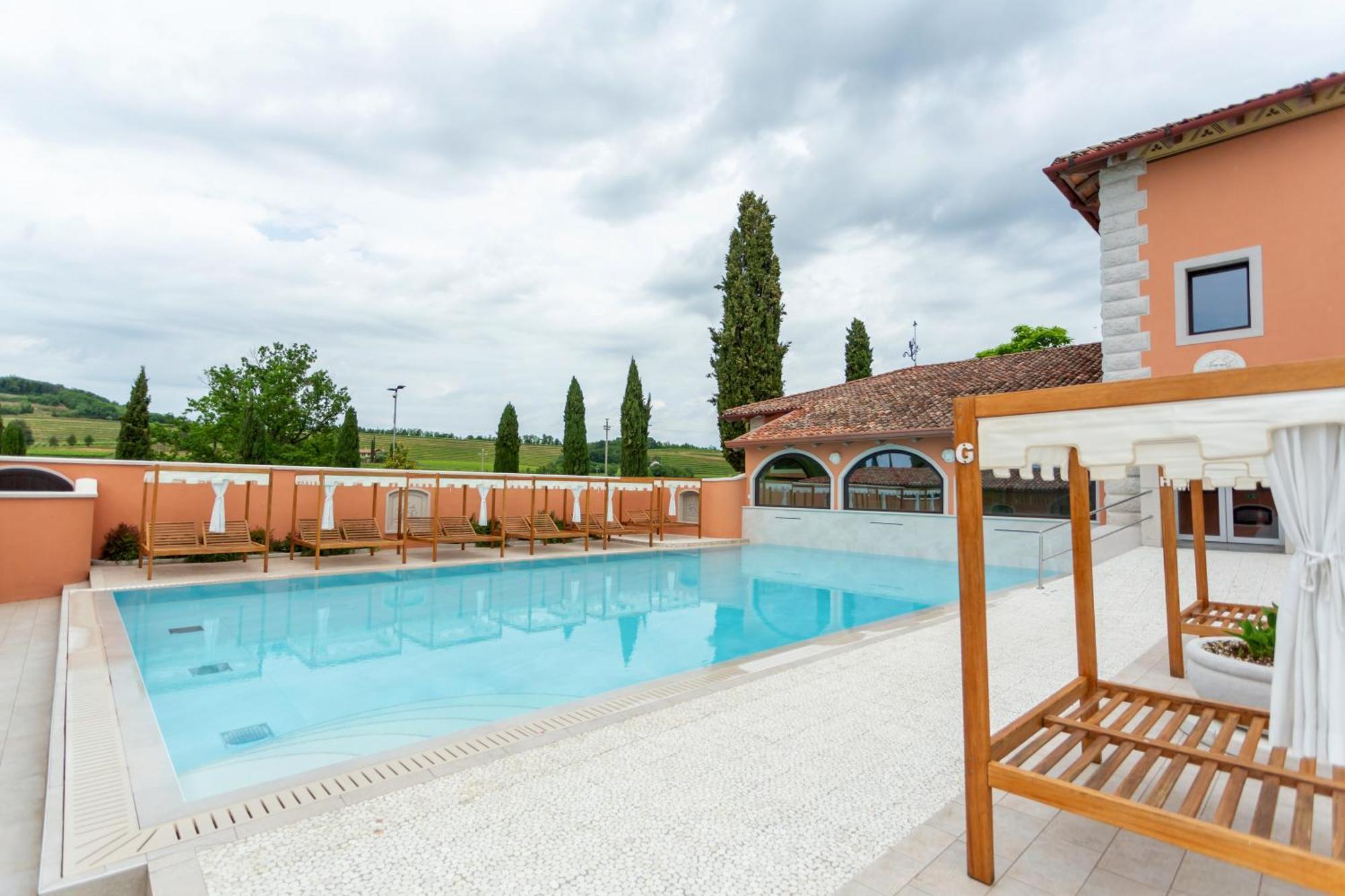 Capriva del Friuli Casale In Collinaゲストハウス エクステリア 写真