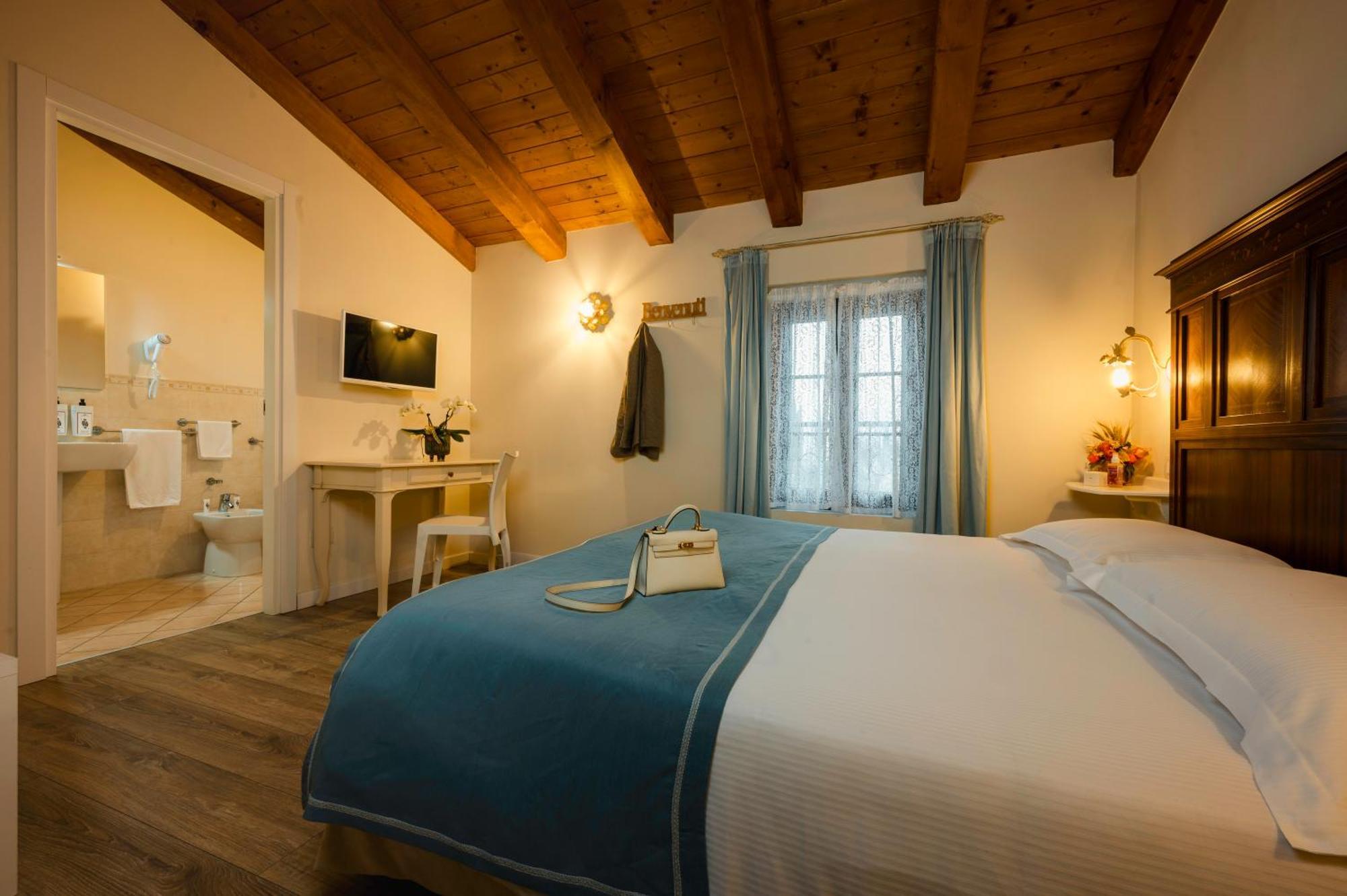 Capriva del Friuli Casale In Collinaゲストハウス エクステリア 写真