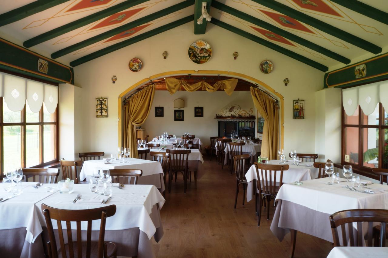 Capriva del Friuli Casale In Collinaゲストハウス エクステリア 写真